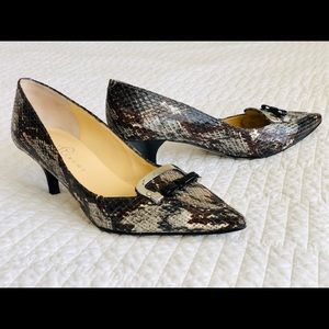 Ivanka Trump snake-scaled brown/gray/silver pump
